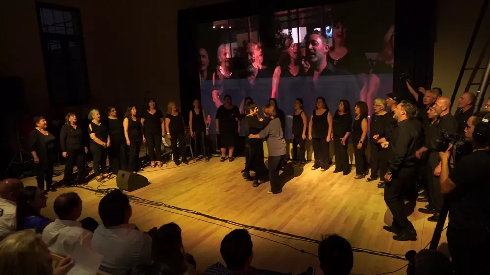 vlcsnap-2022-11-21-21h29m04s421