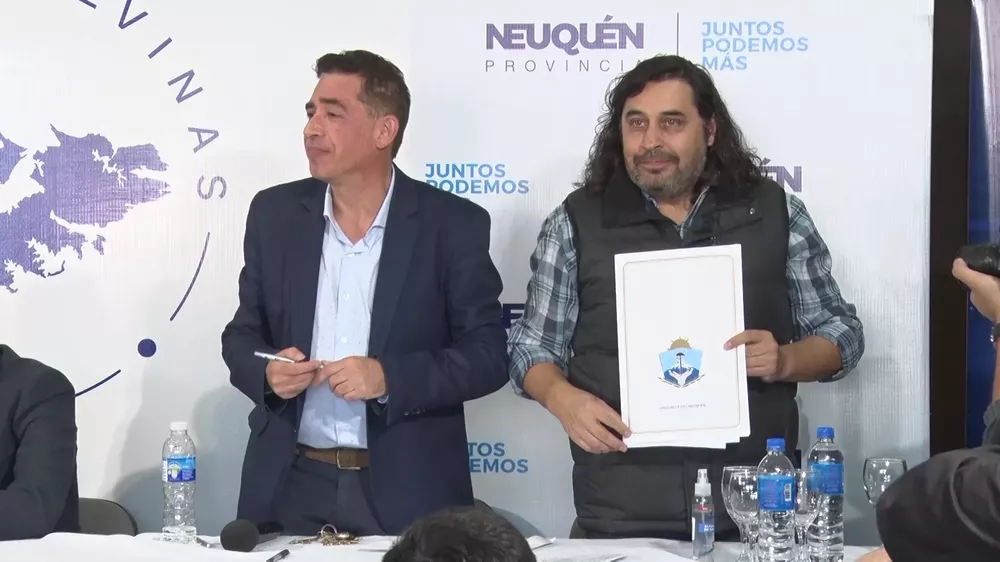 La provincia recupera el Cine Teatro San Martin de Centenario (1)