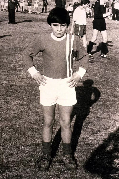 1-Diego Pelusa Maradona, equipo Cebollitas, 1970(Gentileza Ricardo Alfieri h)