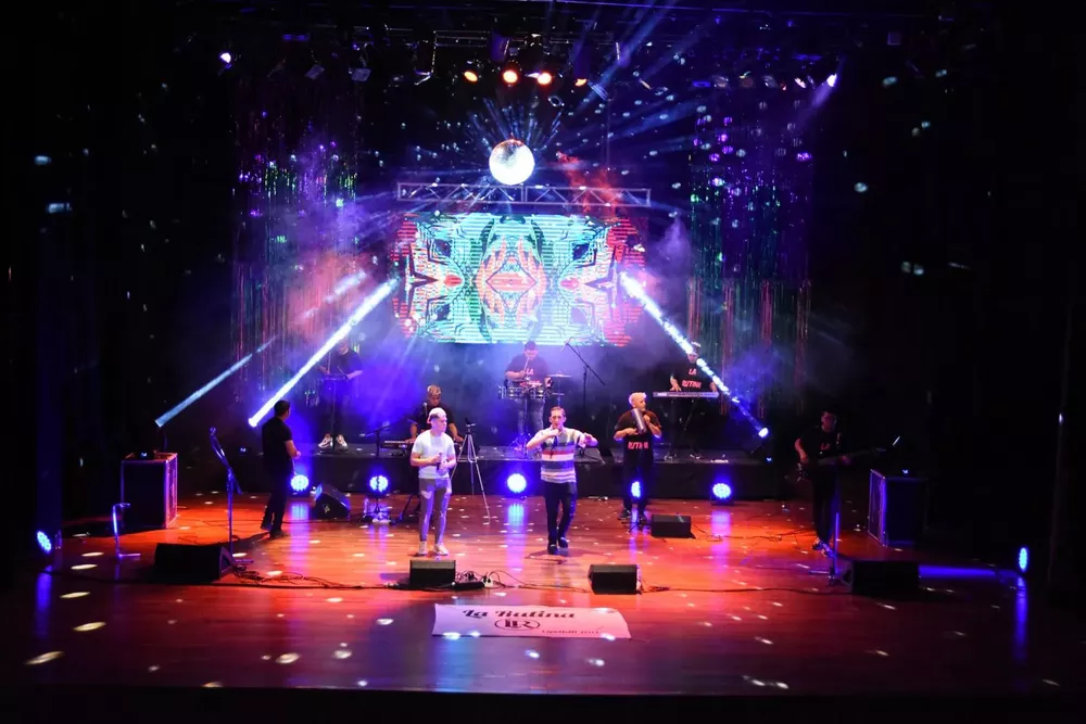 243165827_3297660490453220_2908654718724286238_n-1536x1025