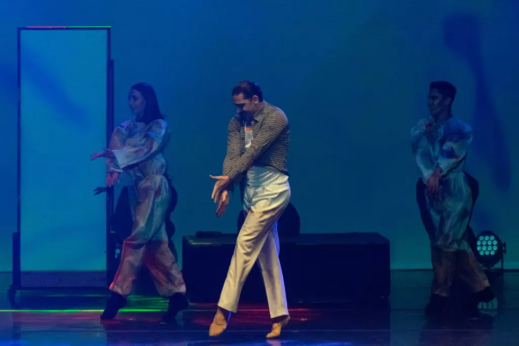 El show debe continuar (2)