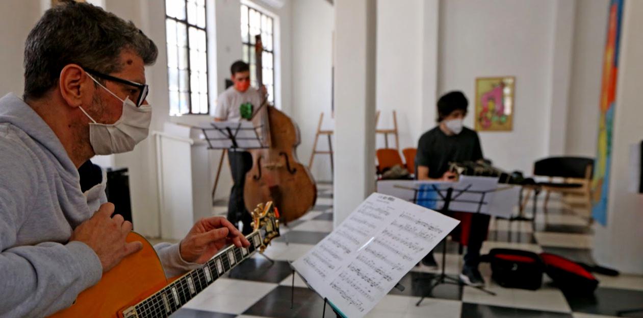 WEB-La-orquesta-escuela-provincial-de-tango-cumple-su-primer-año-1