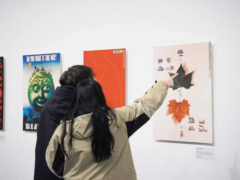 Las muestras “Costaneras” y “60 Afiches por el Planeta”