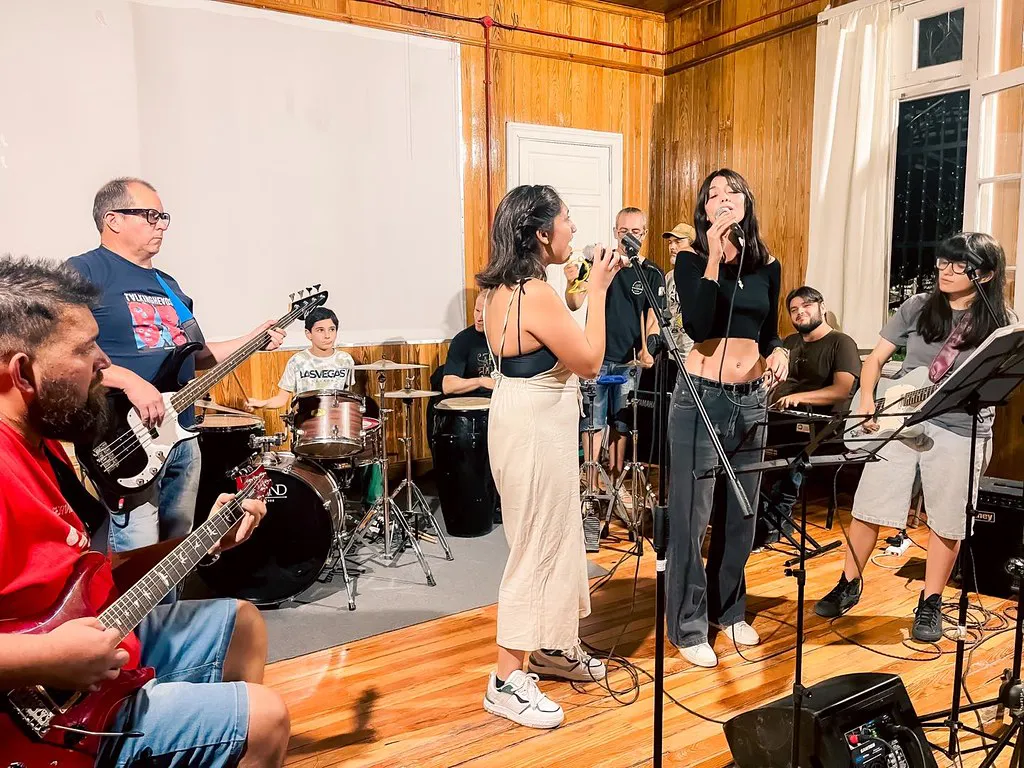 54393155680_d85cbdf445_b