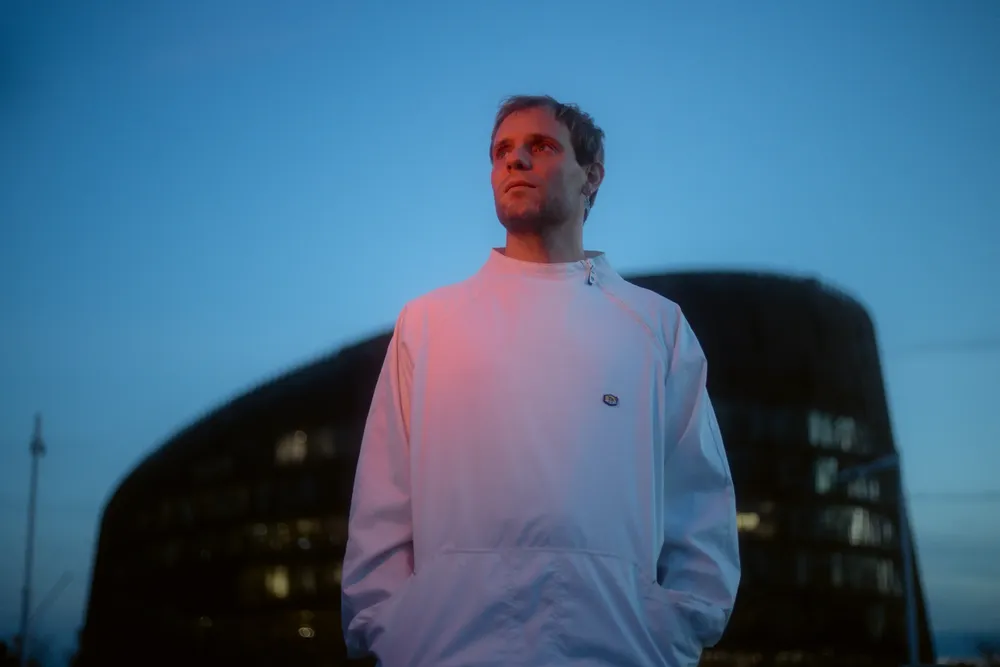 VISION FESTIVAL PRESENTA A JUAN HANSEN EN EL ESPACIO DUAM DE NEUQUÉN