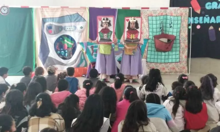 Función de Teatrines en Escuelas de Neuquén