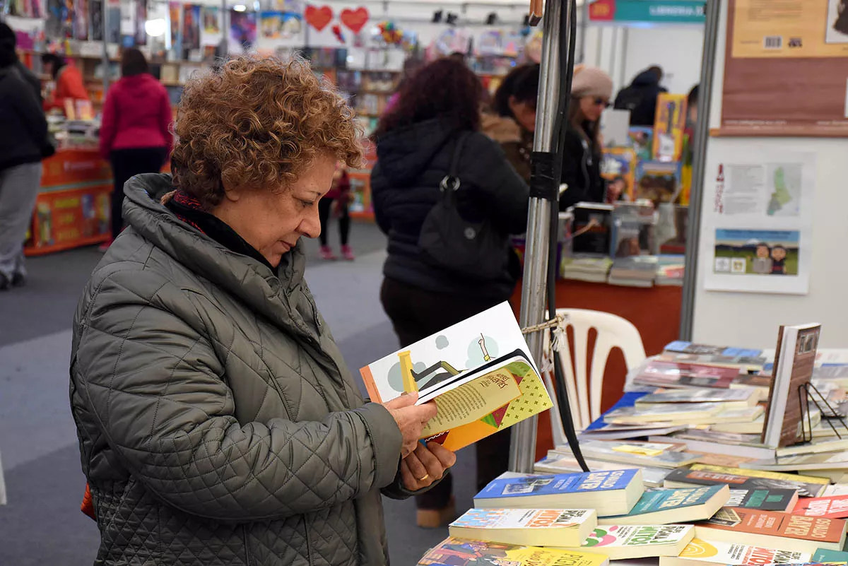 Feria del libro en Plottier