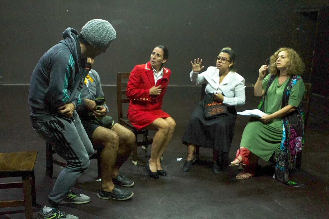 Seis, Todos somos Culpables