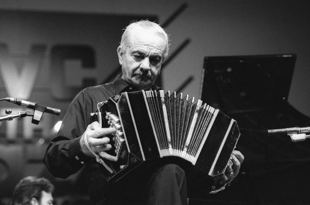 Astor-Piazzolla-1985-billboard-1548-compressed