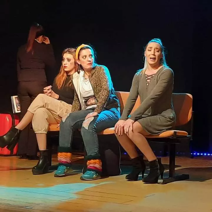 FUNCION ADICTA A VOS